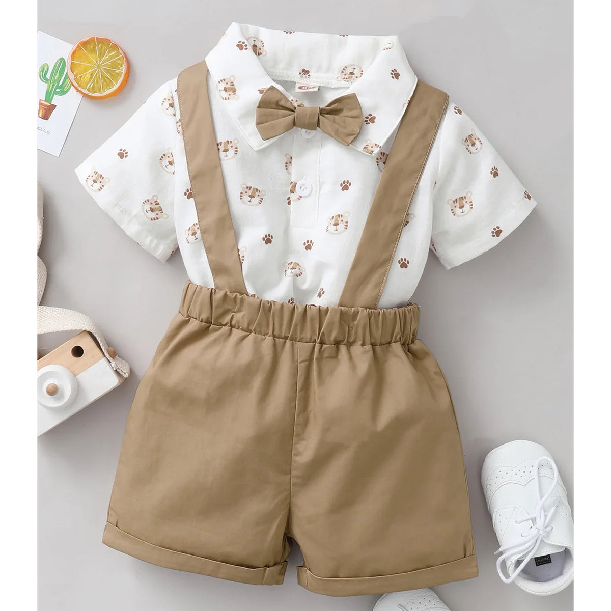 Conjunto Infantil Camisa Estampada com Suspensório e Gravata Borboleta