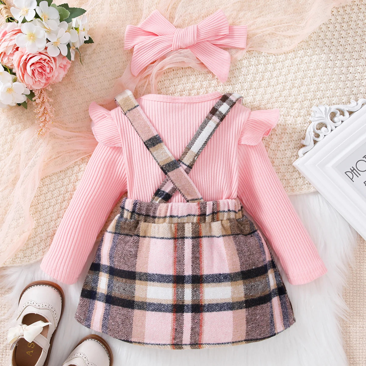 Conjunto Infantil Rosa com Saia Xadrez e Tiara