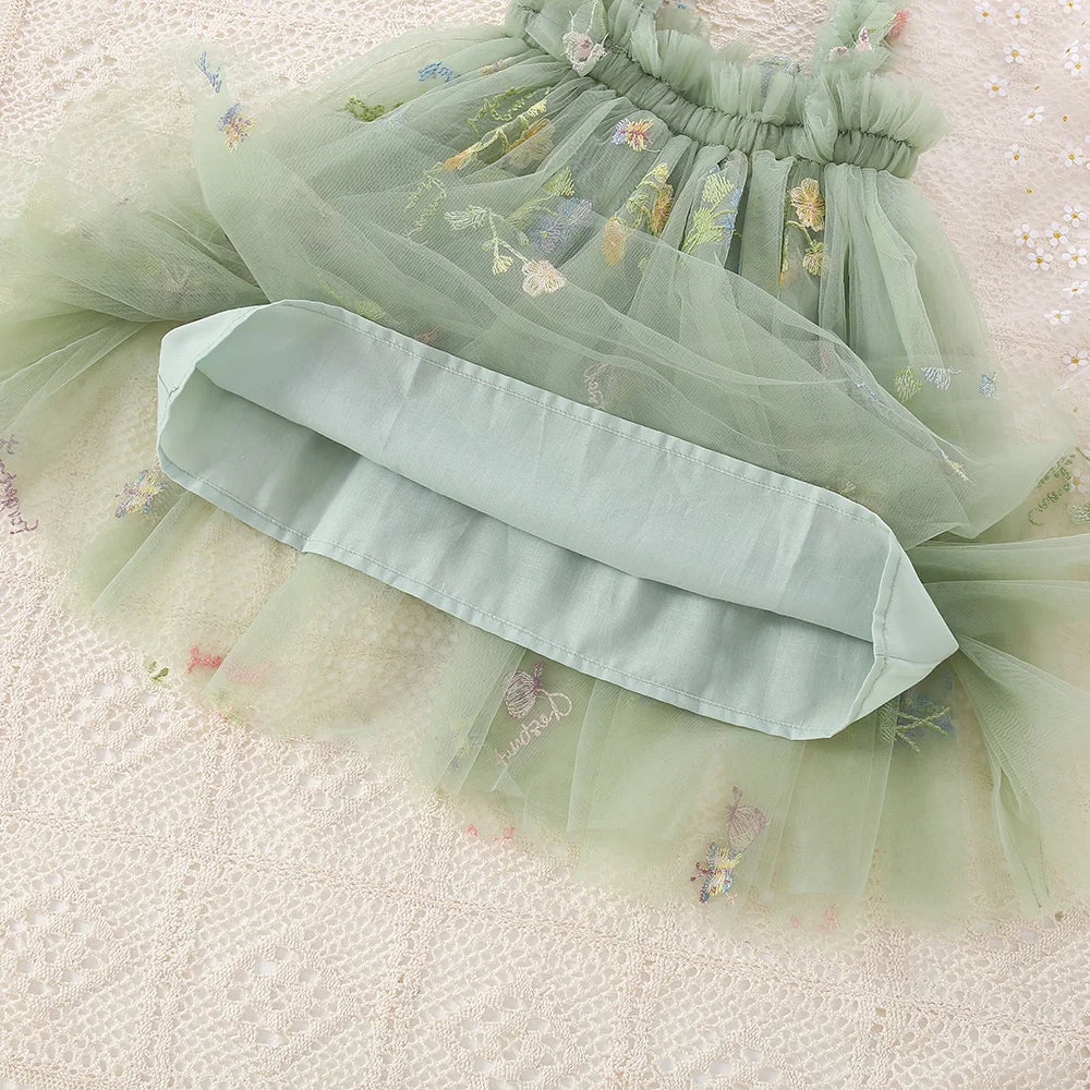 Vestido Infantil Verde com Bordados Florais em Tule