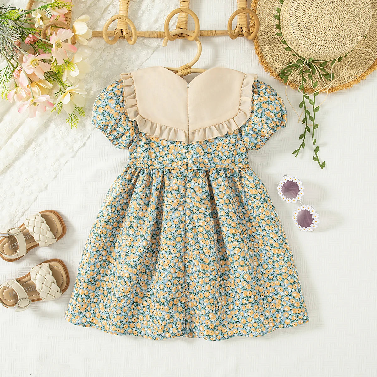 Vestido Infantil Floral Azul com Gola Laço