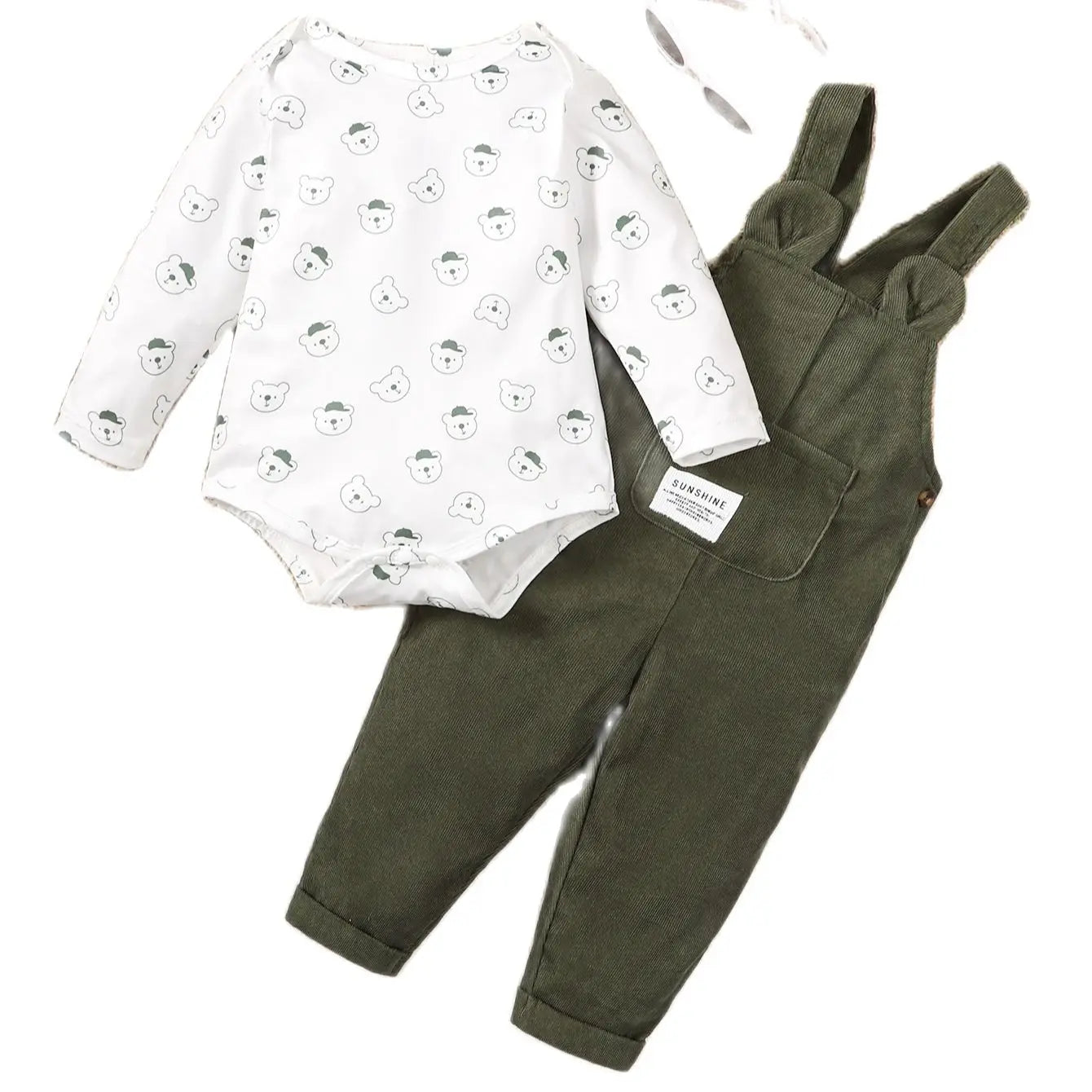 Jardineira Infantil Verde com Camiseta Estampada