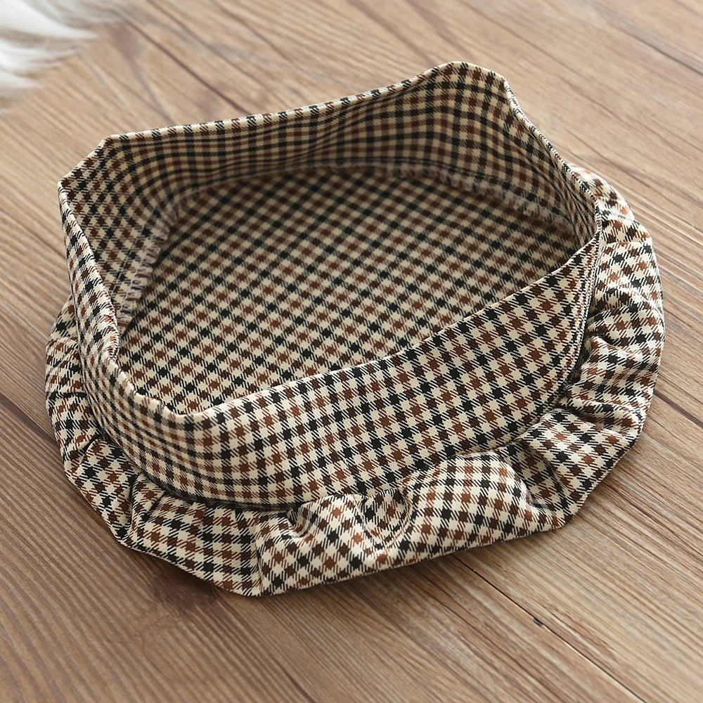 Conjunto Infantil Inverno Xadrez com Blusa Preta de Manga Longa e Saia com Laço