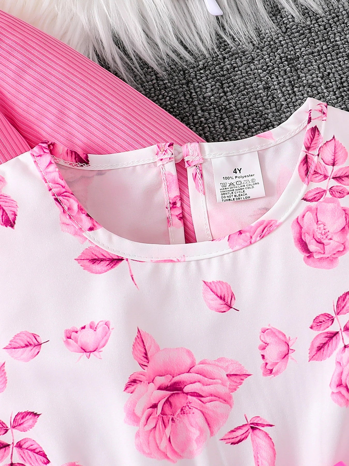 Vestido Infantil Floral com Casaquinho Rosa – Charme e Delicadeza para Todas as Ocasiões
