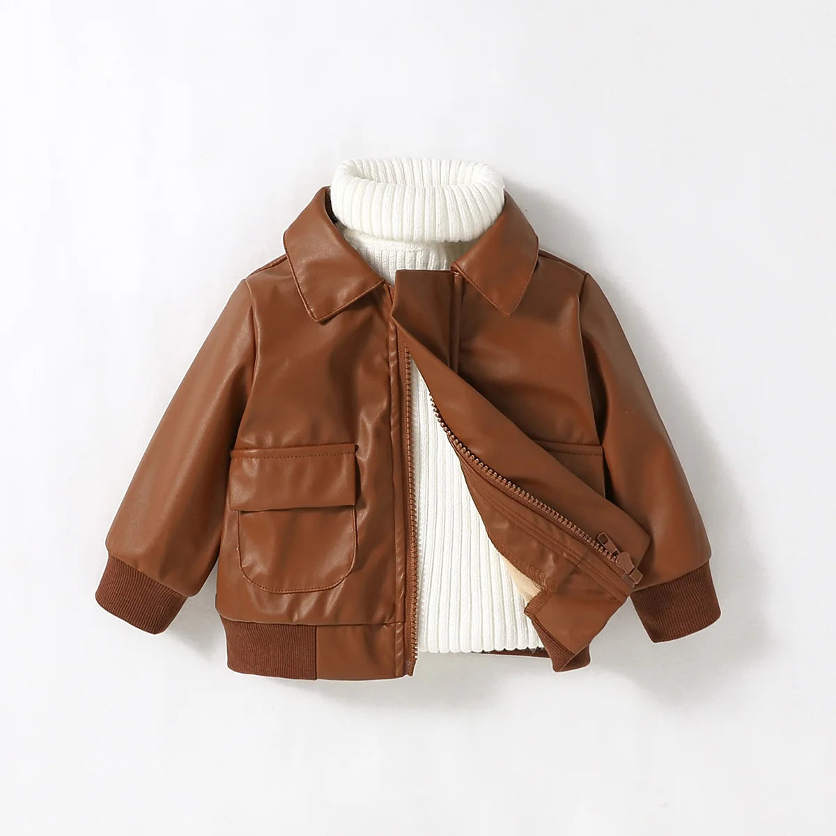 Jaqueta Infantil de Couro Sintético Marrom com Gola Camisada – Estilo Clássico para Dias Frios