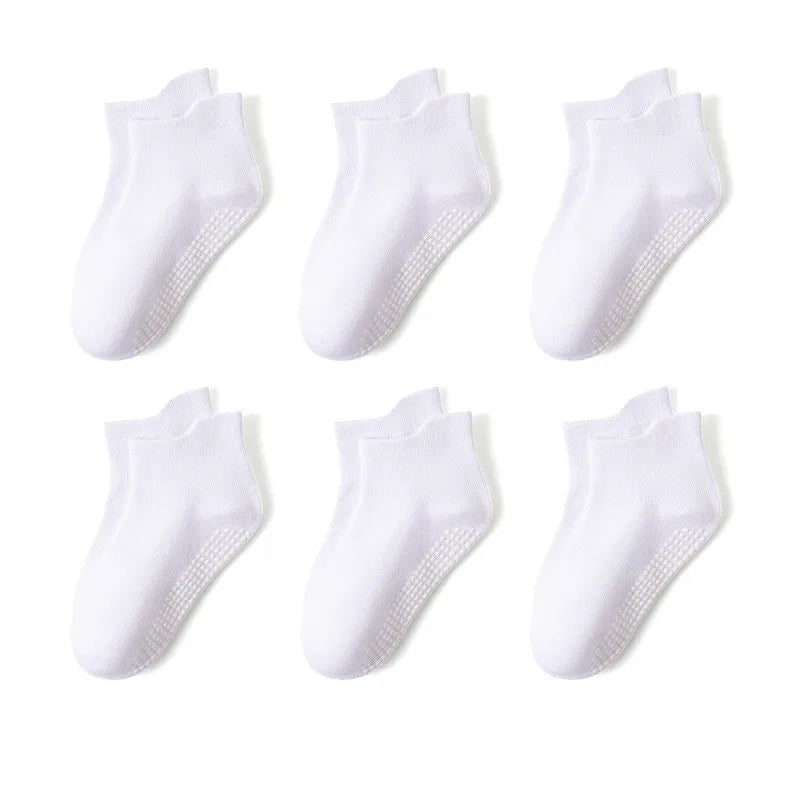 KIT 6 Meias Infantis Antiderrapantes Cano Baixo – Conforto e Segurança para os Pequenos