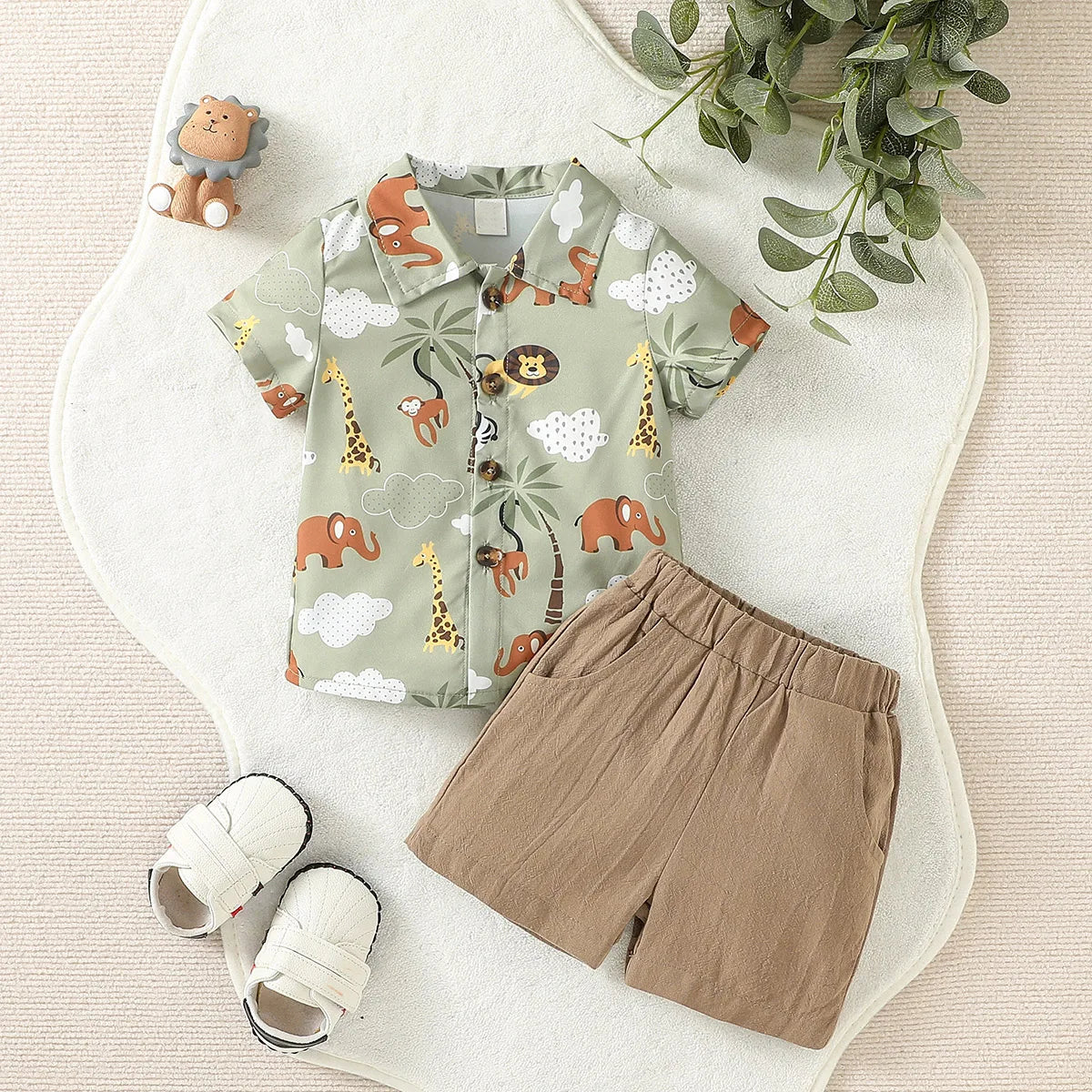Conjunto Infantil Safari Camisa Verde e Bermuda Marrom