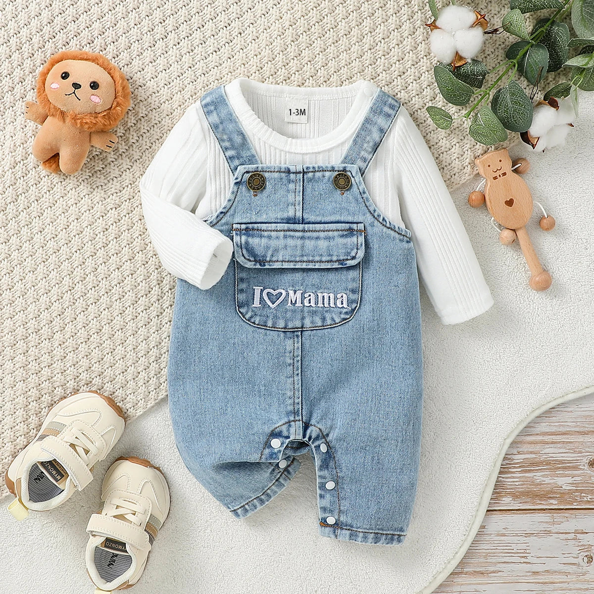 Macacão Jardineira Jeans Infanti com Blusa de Manga Longa