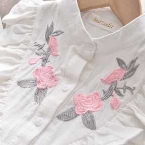 Conjunto Infantil Feminino com Blusa Bordada e Short Rosa – Delicadeza e Conforto