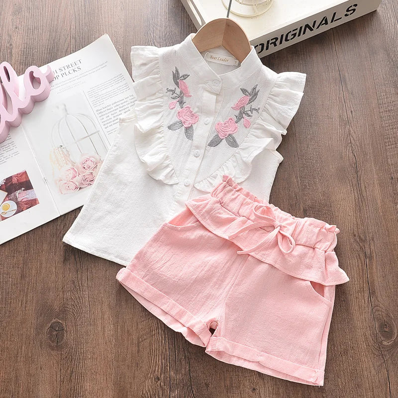 Conjunto Infantil Feminino com Blusa Bordada e Short Rosa – Delicadeza e Conforto